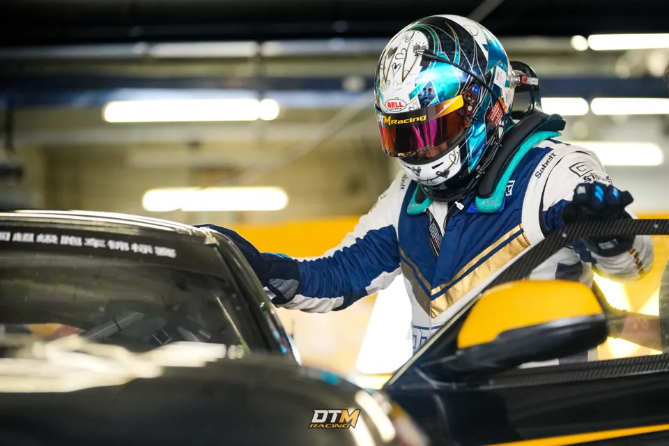 2026 China GT 上海站 · 车手登车准备