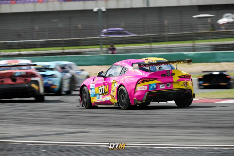 2026 China GT 上海站 · #910 侧后方镜头