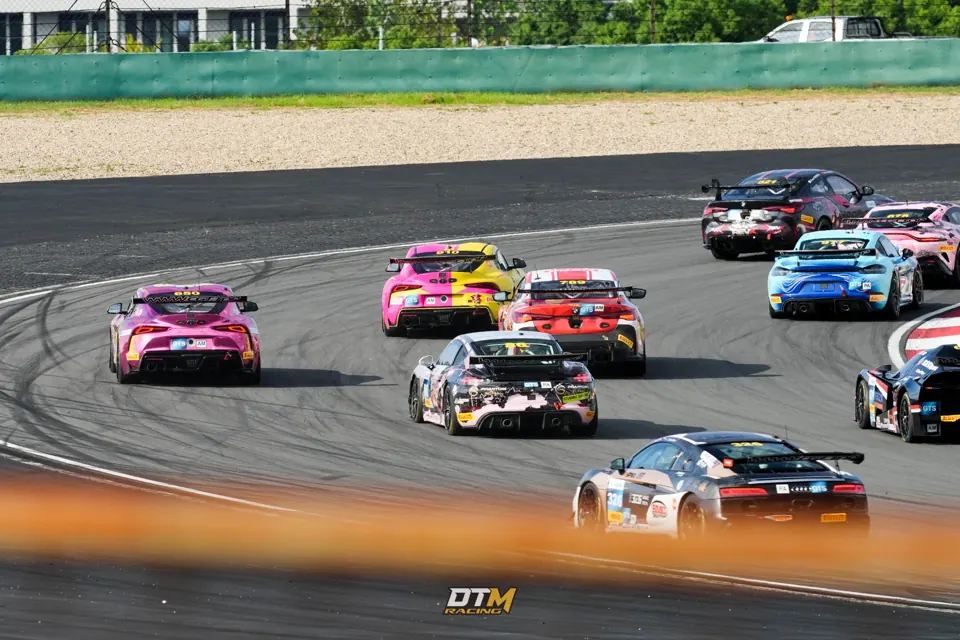 2026 China GT 上海站 · 多车同场竞逐